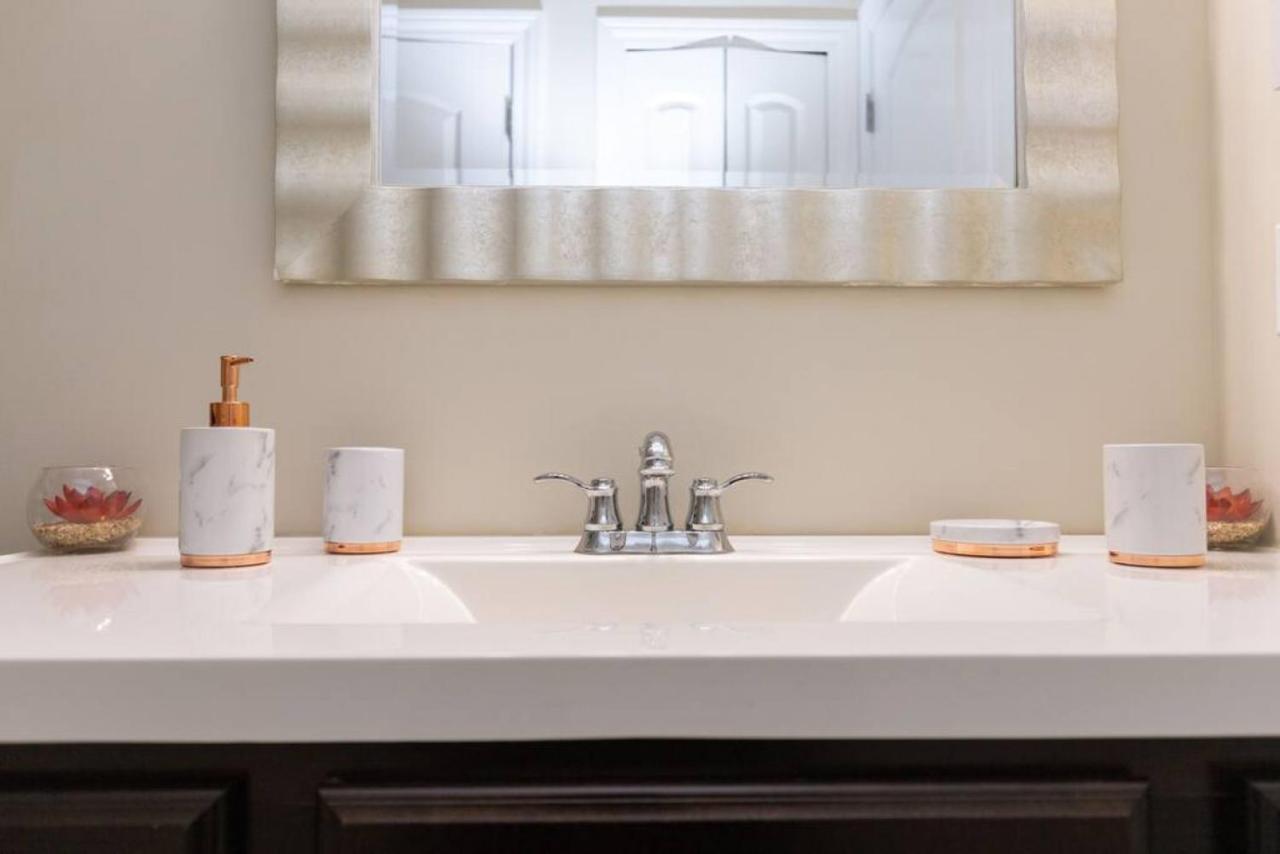 Stylish And Comfortable 1-Br In The Heart Of ديترويت المظهر الخارجي الصورة